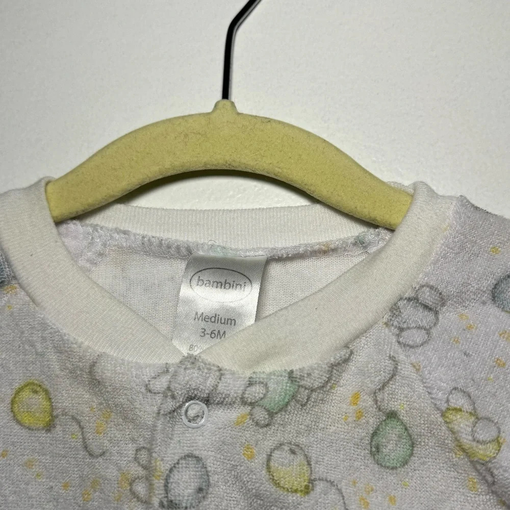 Baby bundle Old Navy Pijama, Gymboree‎ button onesie, bambino pajama 3/6 months - Picture 8 of 8